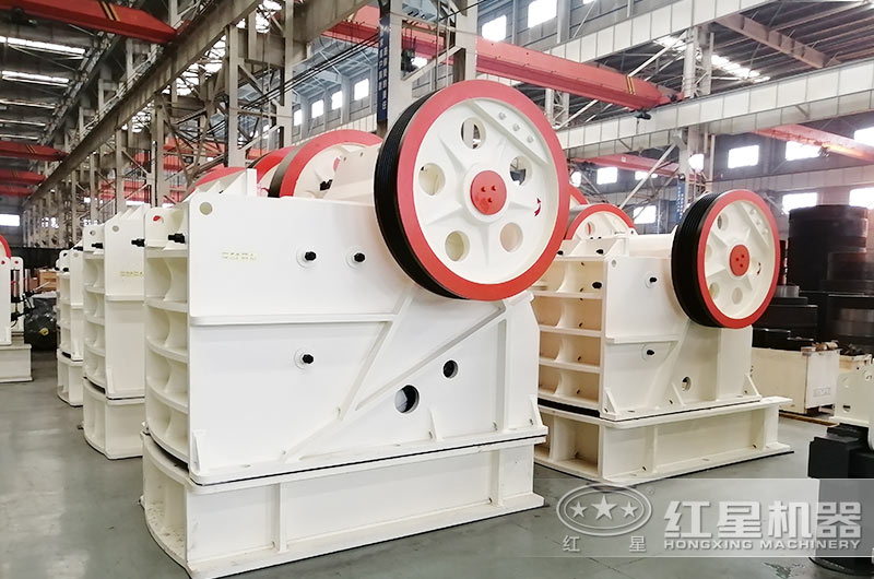 粗碎顎式破碎機(jī) 粗碎顎式破碎機(jī)