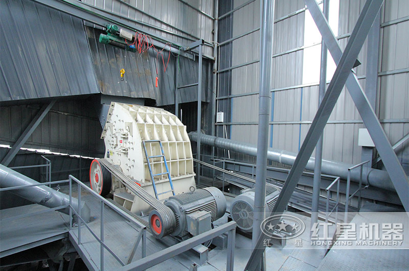 河南時產160噸電石破碎生產線現場 河南時產160噸電石破碎生產線現場